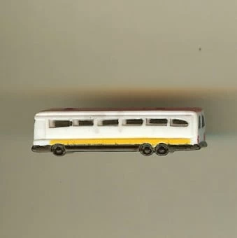 Disney Series 5 Mini Figure - DISNEY BUS 1 Disney Series 5 Mini Figure - DISNEY BUS